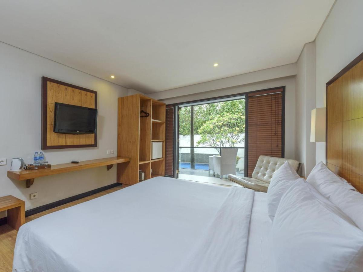 Zen Rooms Kuta Beach Poppies Lane Extérieur photo